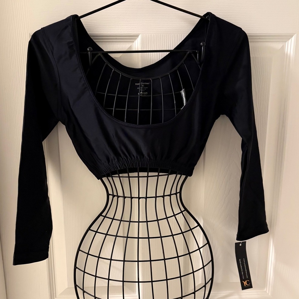 NWT Your Contour XL Black Long Sleeve Crop Top Bra Stretch Made in USA